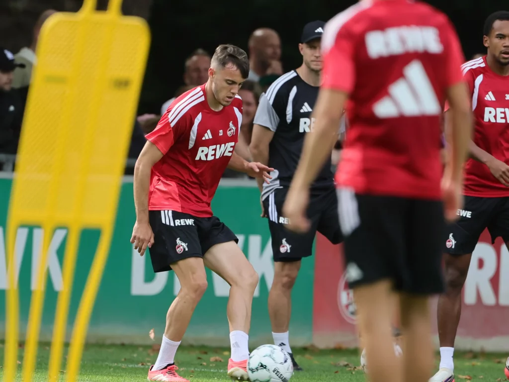 Thijs Dallinga bei seinem ersten Training mit der Mannschaft