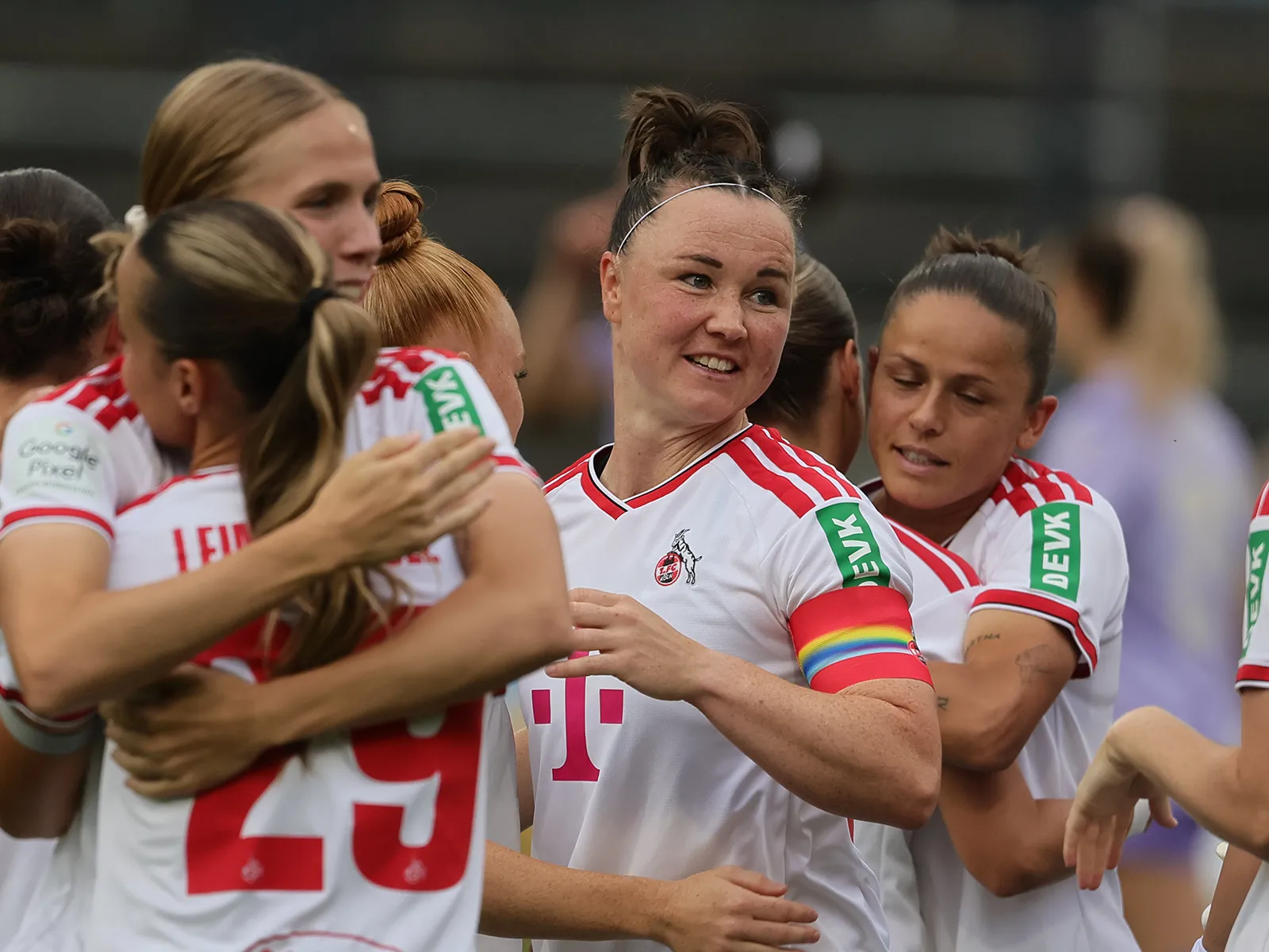 Frauen des 1. FC Köln vor Pokal-Hürde beim Zweitligisten: „Dann wird es wieder schwer“ – Entwarnung bei Marina Hegering