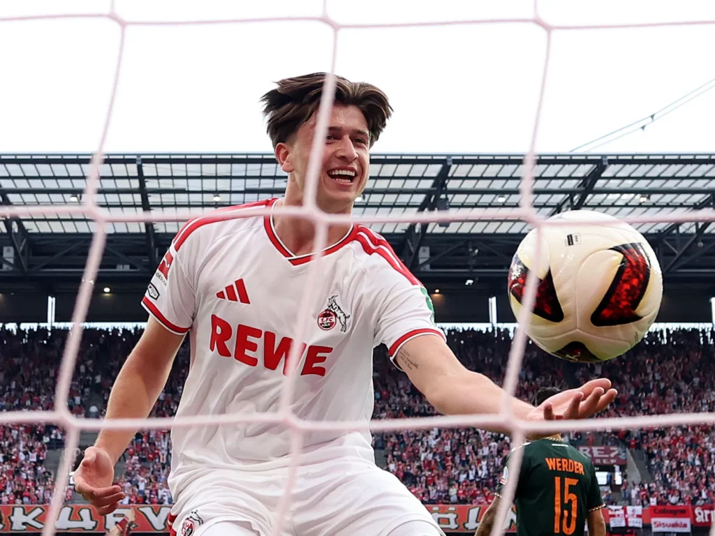 Mikey Moore jubelt nach einem Treffer der Geißböcke
