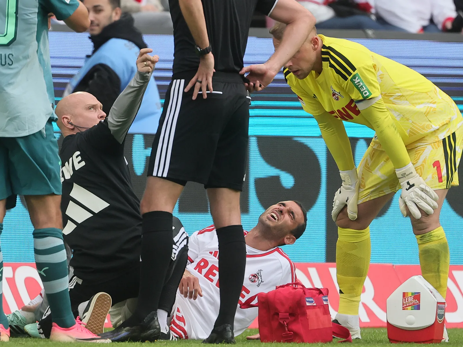 Bittere Gewissheit: Ellyes Skhiri wird dem 1. FC Köln lange fehlen – Team widmet Spieler den Derbysieg