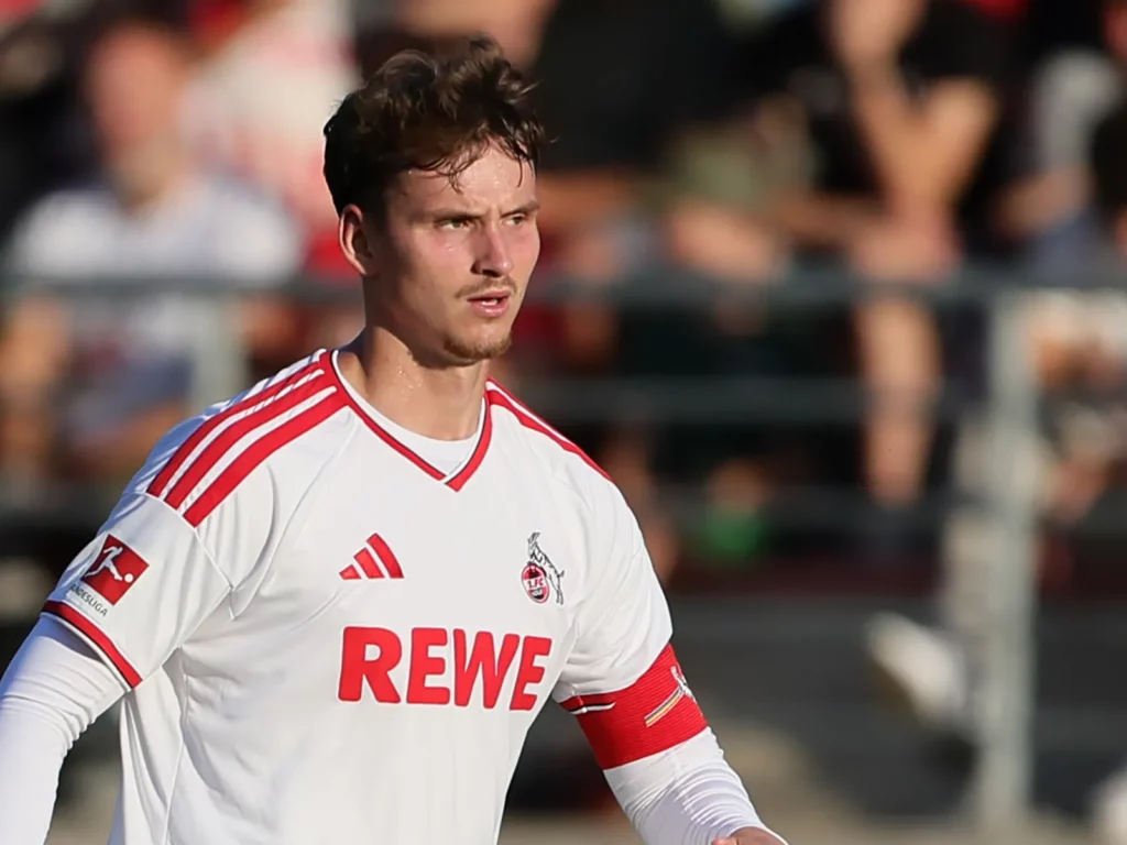 Rav van den Berg soll angeblich auf dem Zettel von West Ham stehen